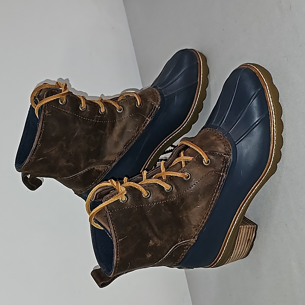 Like New Saltwater Heel Navy Blue Duck Boots Size 8M